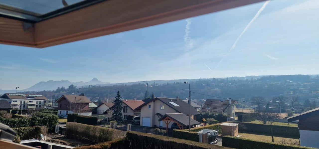 L' Oteni Publier Luaran gambar