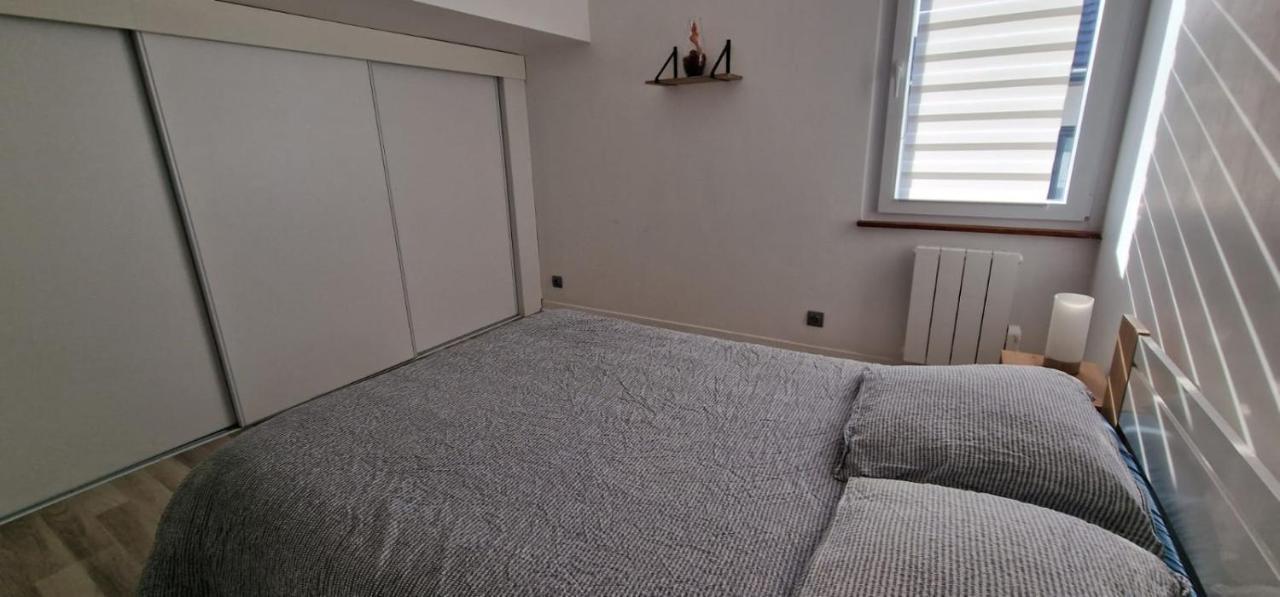 L' Oteni Publier Luaran gambar